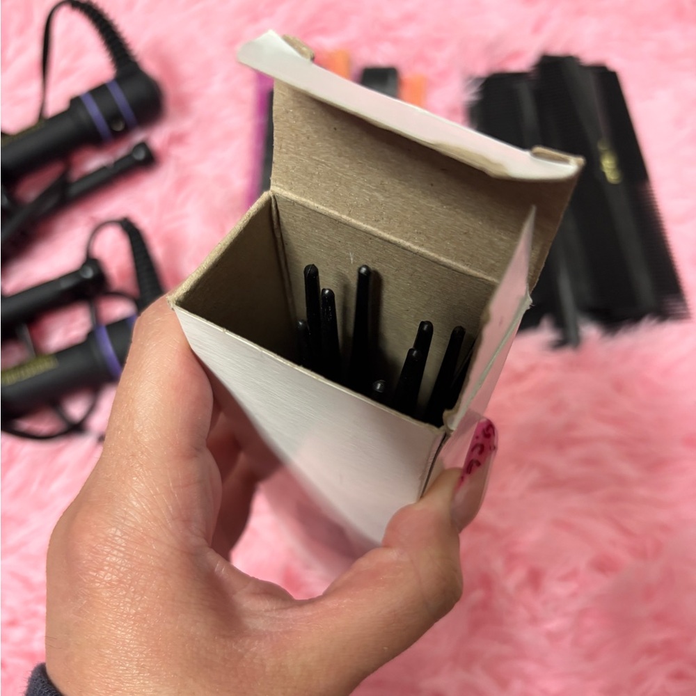 2 Hot Tools Marcel Curling Irons & Combs - Picture 6 of 7